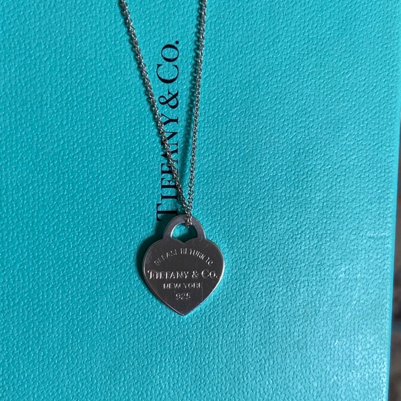 Tiffany & Co. Jewelry - Return to Tiffany silver heart tag pendant small